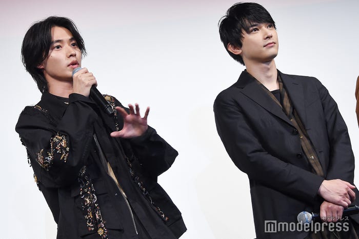 山崎賢人、吉沢亮 (C)モデルプレス