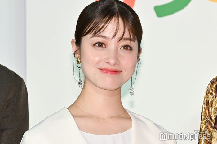 橋本環奈(C)モデルプレス