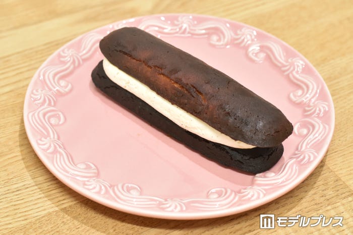 生カヌレスティックケーキ(C)モデルプレス