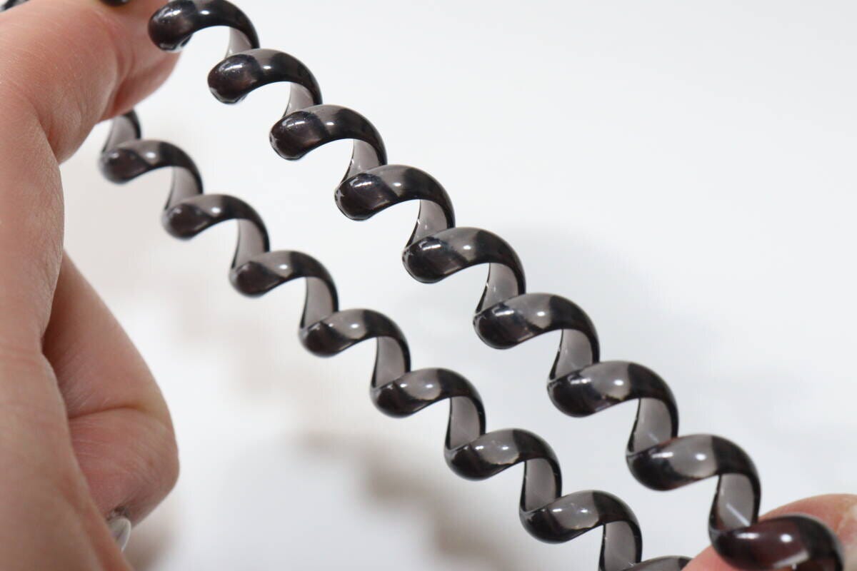 スパイラルヘアゴム 伸びる スパイラルヘアゴム 伸びる