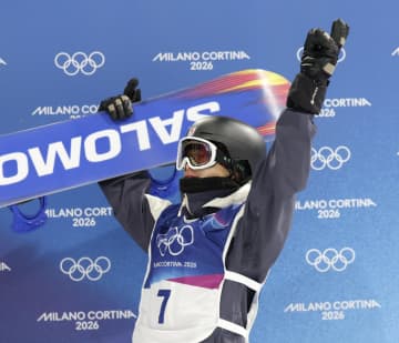 スノボ男子ハーフパイプ銅の山田琉聖、帰宿後に同部屋の平野流佳は「いつものように接してくれた」 競技場で大号泣も一転