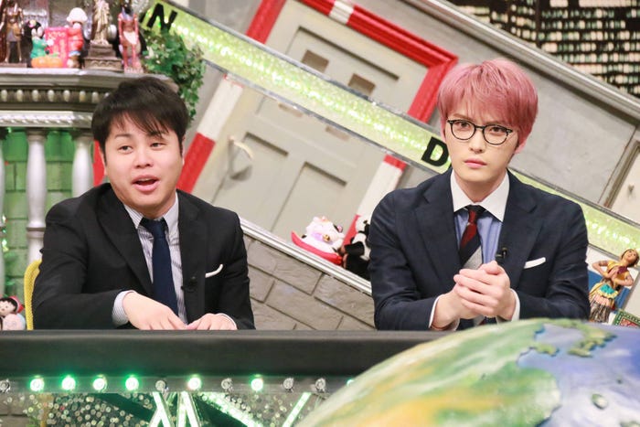 (左から)井上裕介、ジェジュン(C)フジテレビ