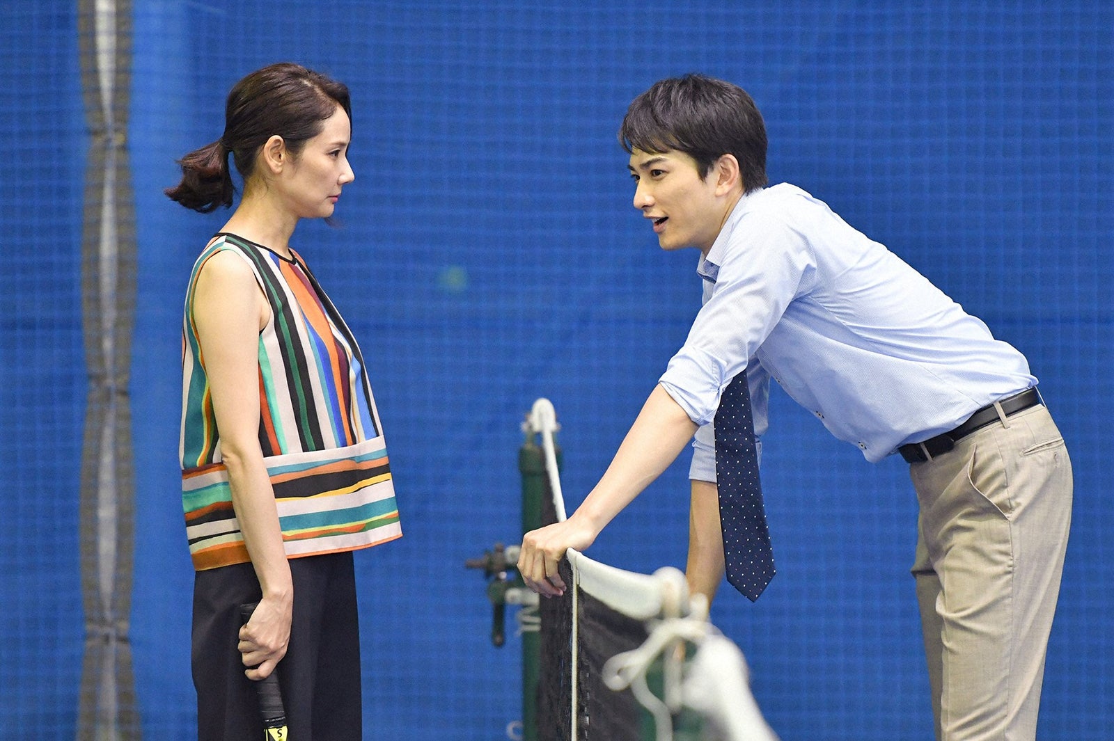 吉田羊、町田啓太／「中学聖日記」第2話より（C）TBS