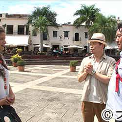 番組内では初となる海外ロケに挑んだ宮迫(写真中央)