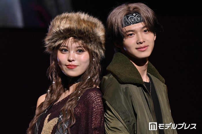 おさき＆今井暖大姉弟、ペアでランウェイ登場 秋ルック着こなす【TGC teen 2024 Summer】