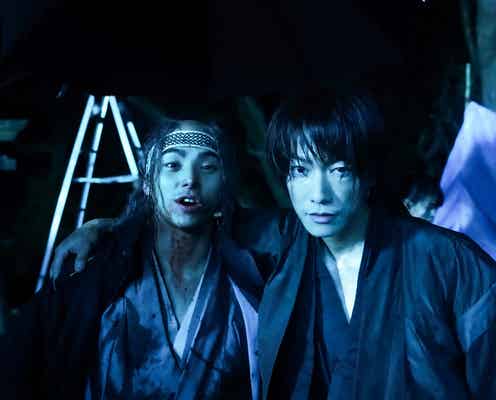 「るろうに剣心」佐藤健VS村上虹郎、アクション練習メイキング映像&オフショット解禁