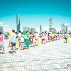 約1万人が会場に集結、第1回開催の様子/画像提供:Slide the City JAPAN