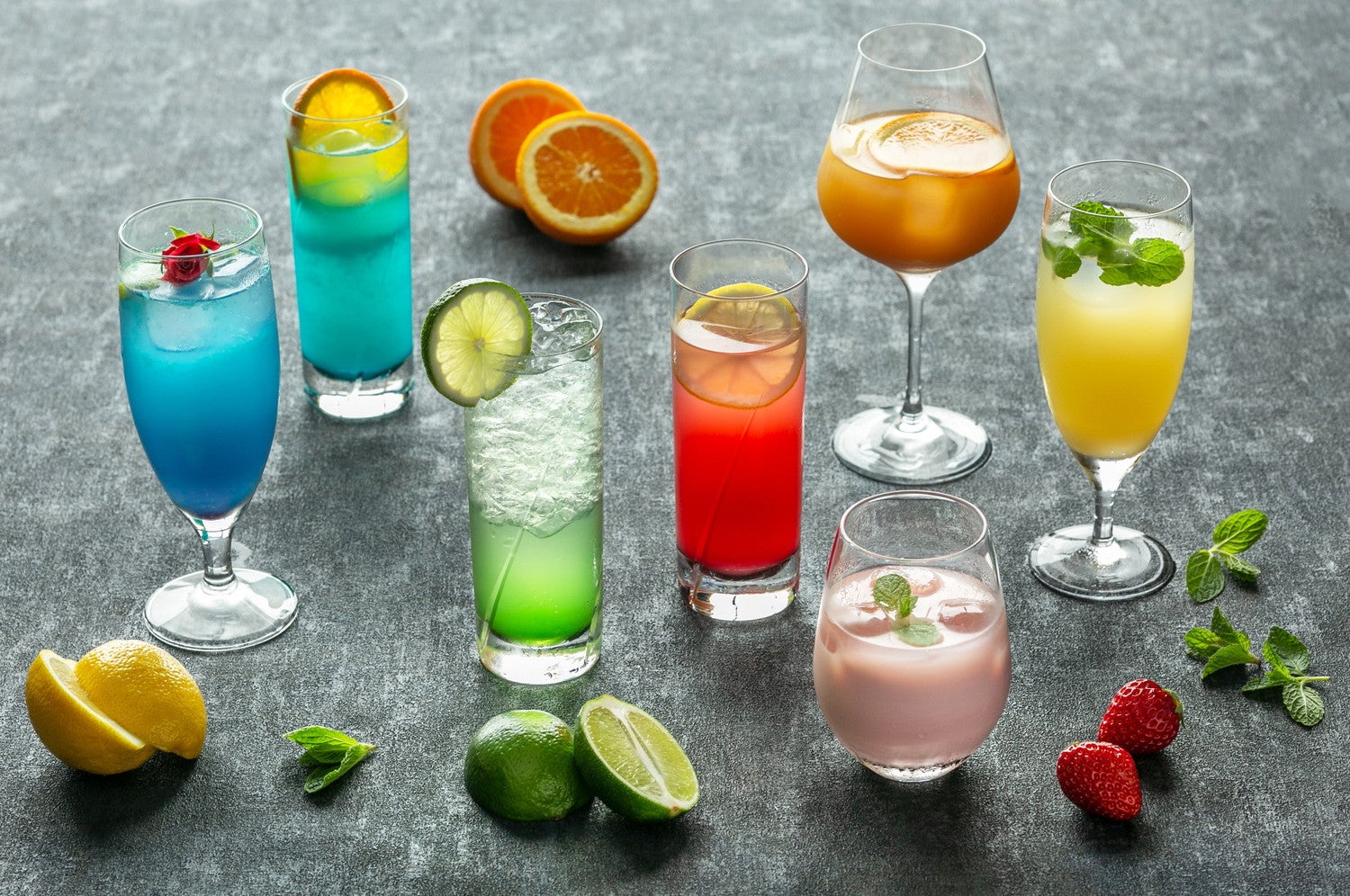 オリジナルドリンク各￥1,200／提供画像