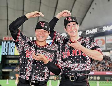 巨人・松本剛が移籍後初本塁打 佐々木との“帝京アベック弾”に「明日の1面お願いします」 橋上監督代行の将棋発言に「自分は歩。一歩一歩前に」