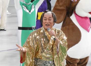 松平健 障害者ダンスコンサートで約4000人と一緒に「マツケンサンバ2」披露「どうぞ楽しんで」と笑顔のステージ