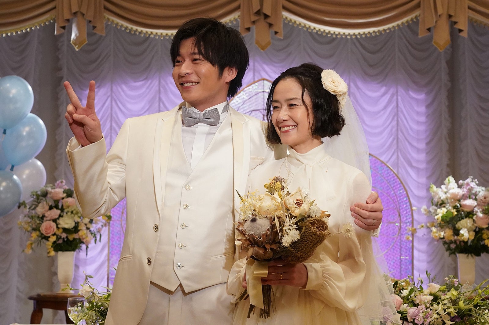 田中圭、原田知世（C）2021『あなたの番です 劇場版』製作委員会 