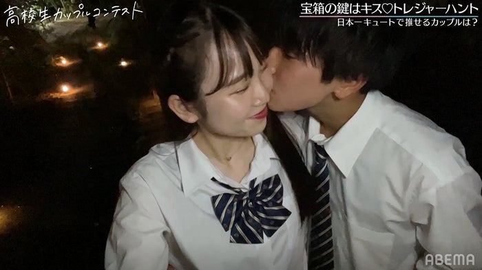 ほっぺにチュー それとも 話題の高校生カップルがラブラブなキスを連発 高校生カップルコンテスト モデルプレス