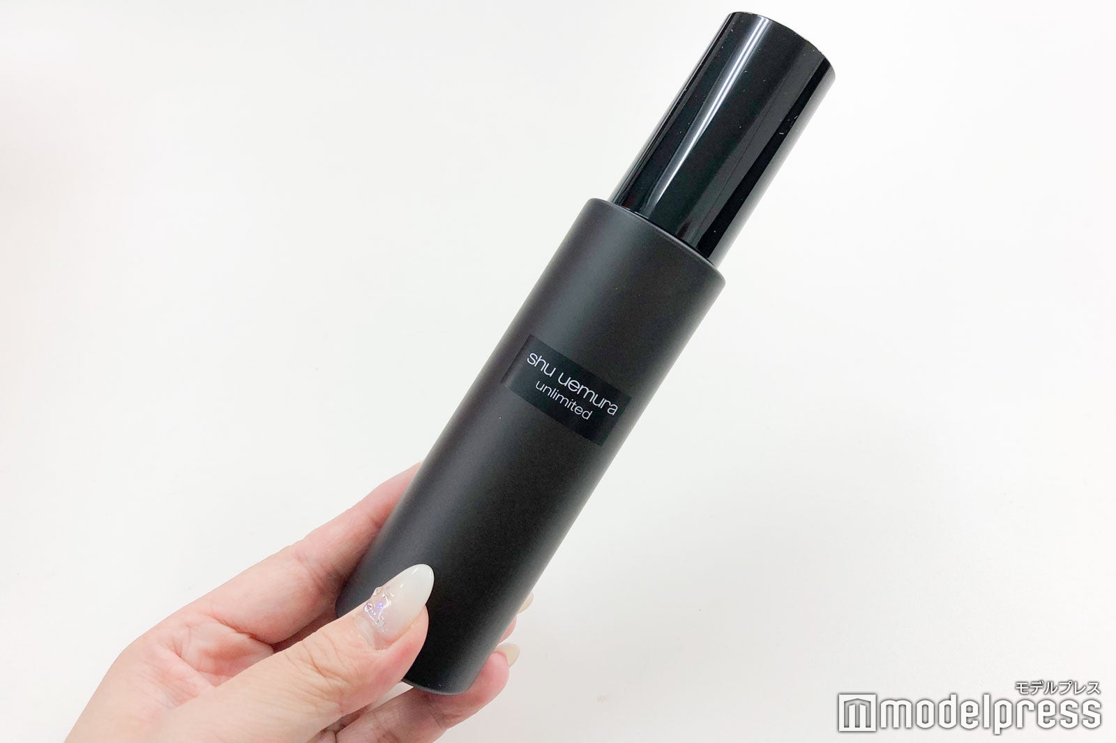 アンリミテッド メイクアップ フィックス ミスト（C）モデルプレス