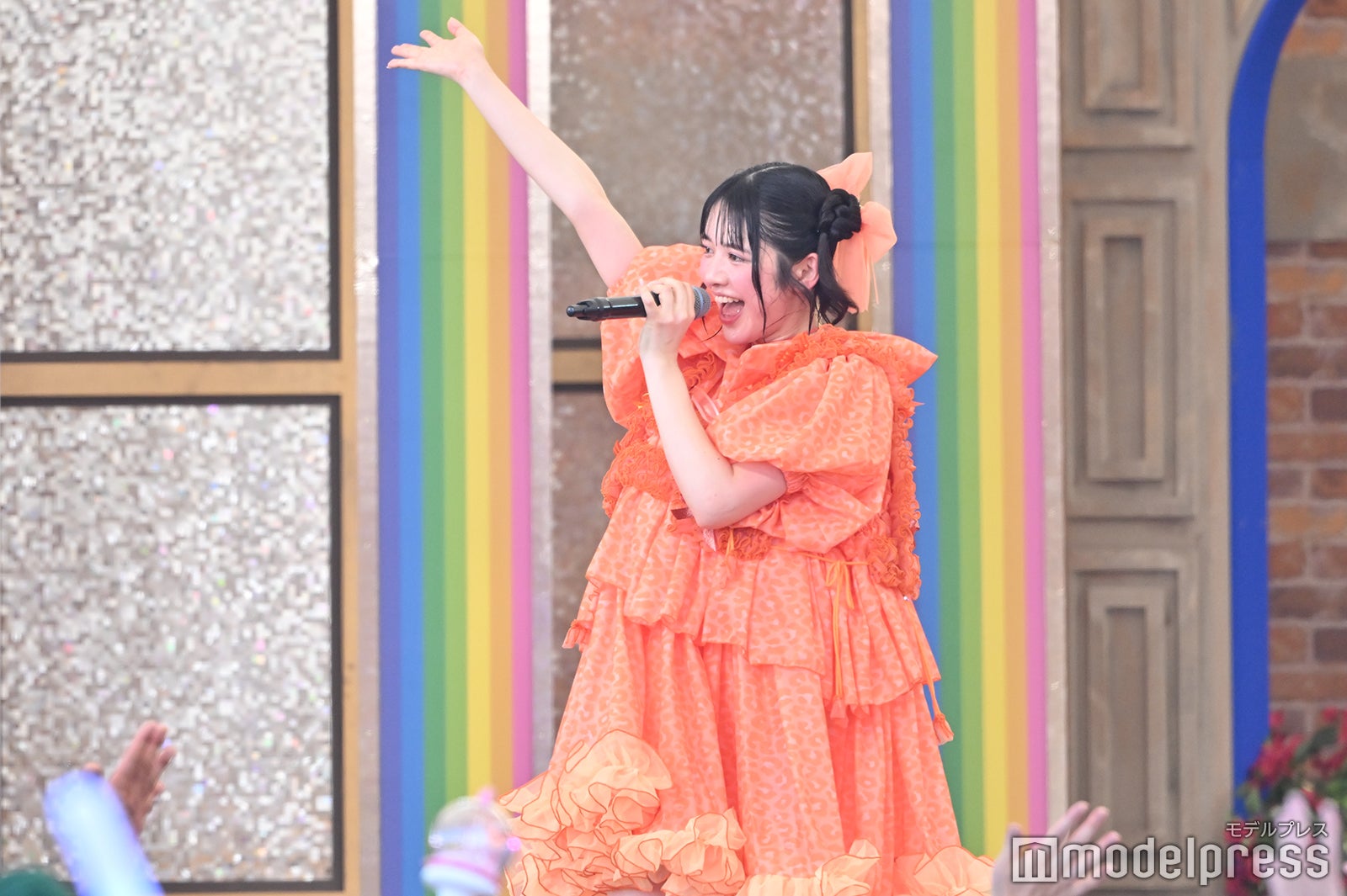 鎮西寿々歌／FRUITS ZIPPER（C）モデルプレス