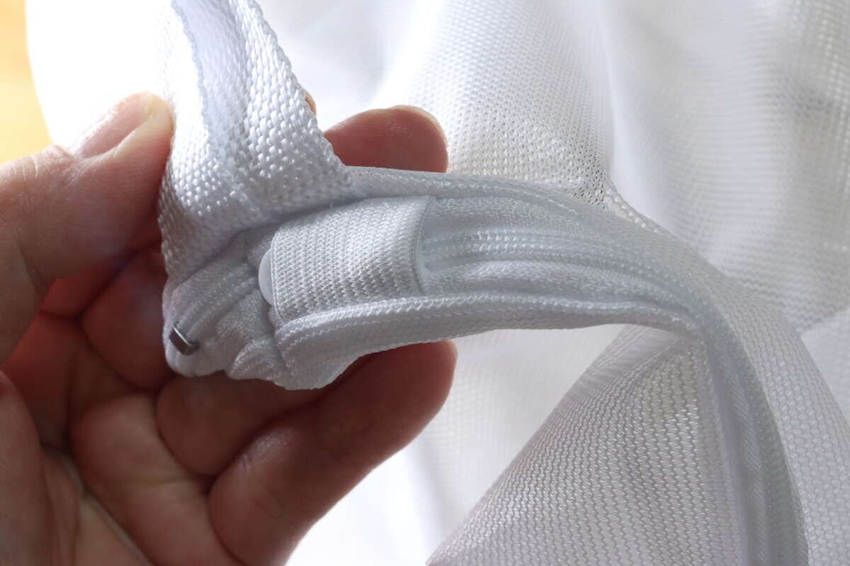 ダイソー 洗えるふとん用洗濯ネット(細目、円柱型) ダイソーの洗えるふとん用洗濯ネット(細目、円柱型)の使用例