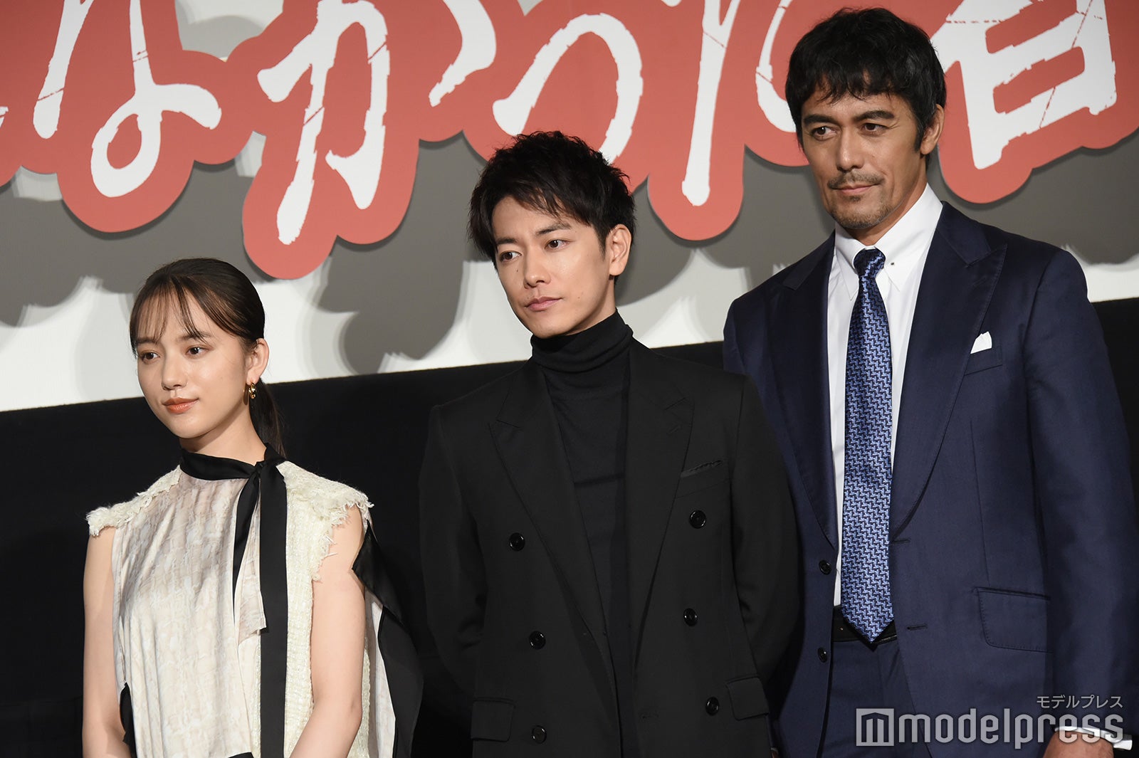 清原果耶、佐藤健、阿部寛（C）モデルプレス