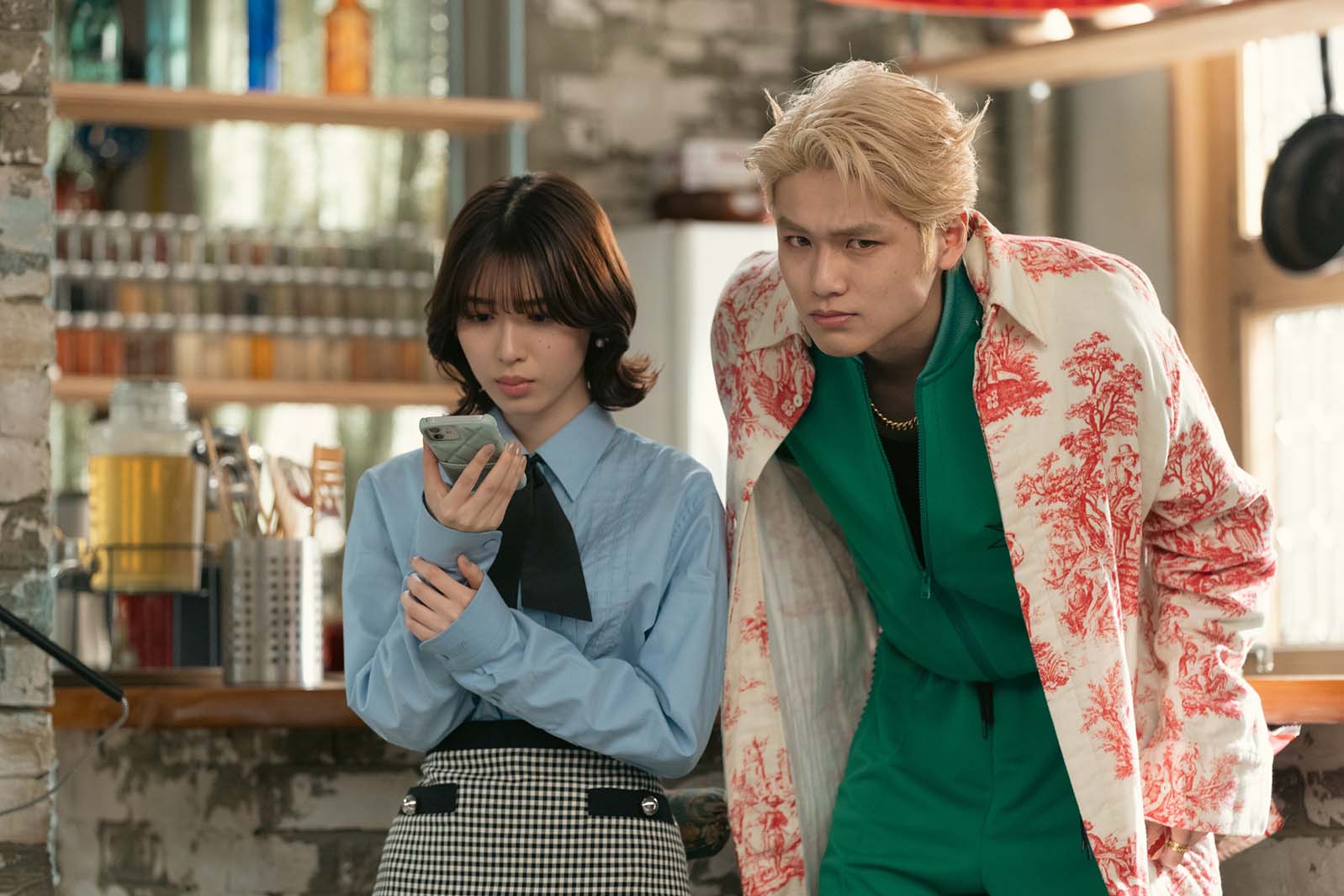 白石聖、中川大輔「合理的にあり得ない～探偵・上水流涼子の解明～」第7話より（C）カンテレ