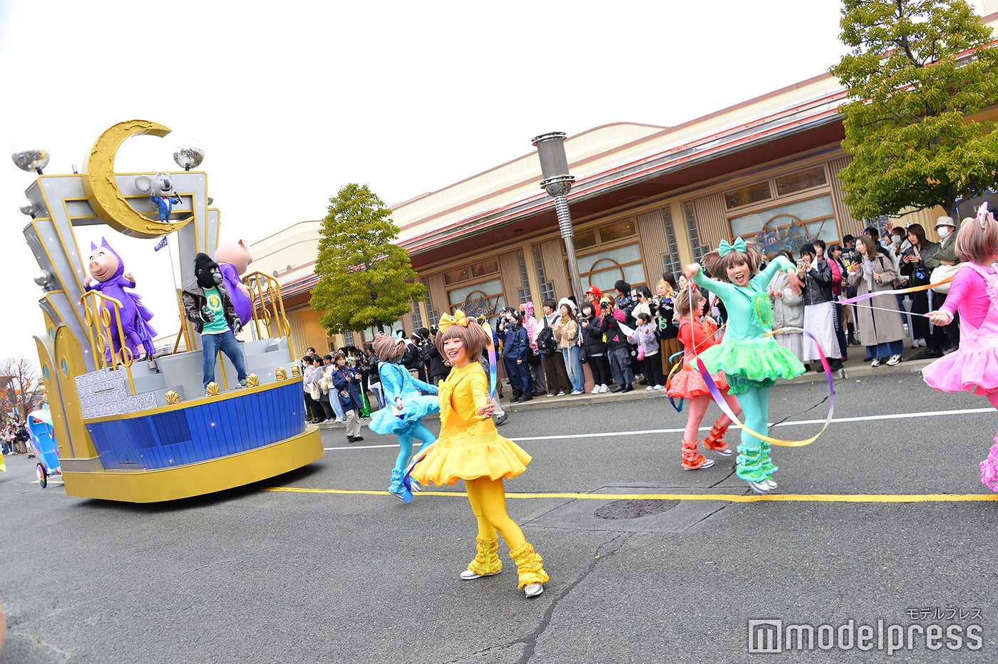 「NO LIMIT! パレード ~Discover U!!! バージョン~(C)モデルプレス