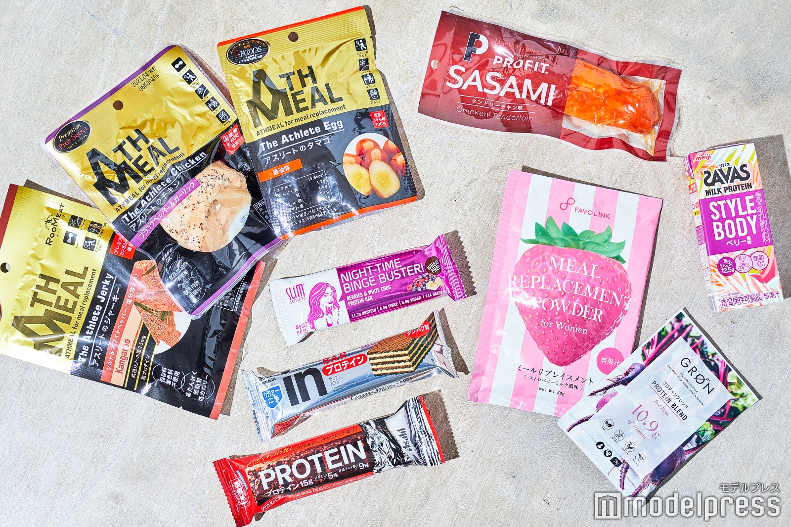 ジャーキーやチキン、卵、飲料、プロテインバーなど、多忙な女性も取り入れやすいよう種類が豊富に（C）モデルプレス