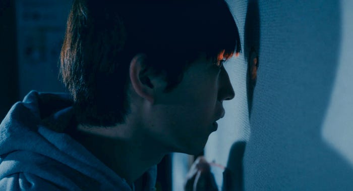 杉野遥亮(C)2019「羊とオオカミの恋と殺人」製作委員会(C)裸村/講談社