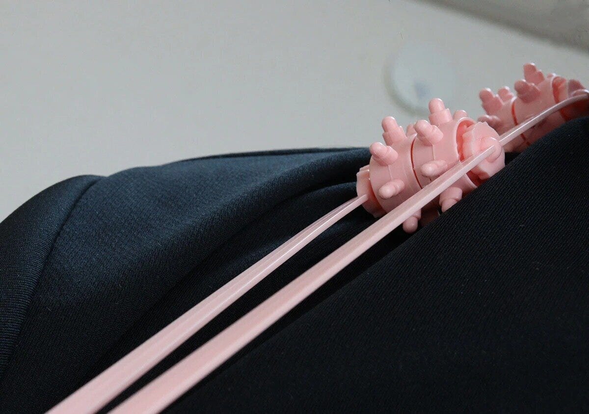 ダイソー　背中ローラー　使用例