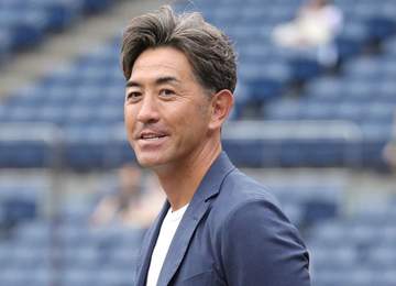 「AE86！！」 愛車は黒の歴史的名車 ZOZOマリン到着報告の野球解説者投稿に「車に気を取られてしまった」と注目