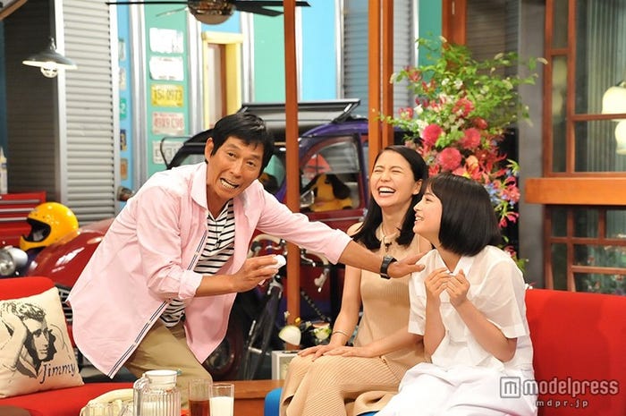 明石家さんま、長澤まさみ、広瀬すず(C)関西テレビ