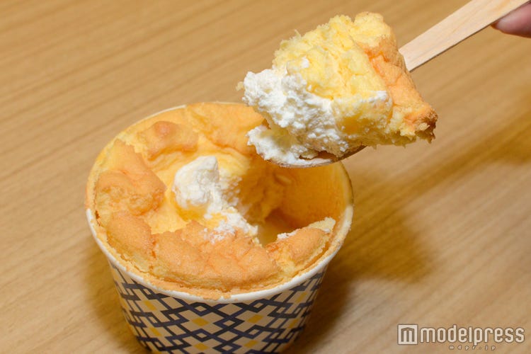 スプーンが止まらない ザ シフォン スプーン のシフォンケーキが絶品 試食レポ モデルプレス スプーンが止まらない ザ シフォン スプーン のシフォンケーキが絶品 試食レポ モデルプレス