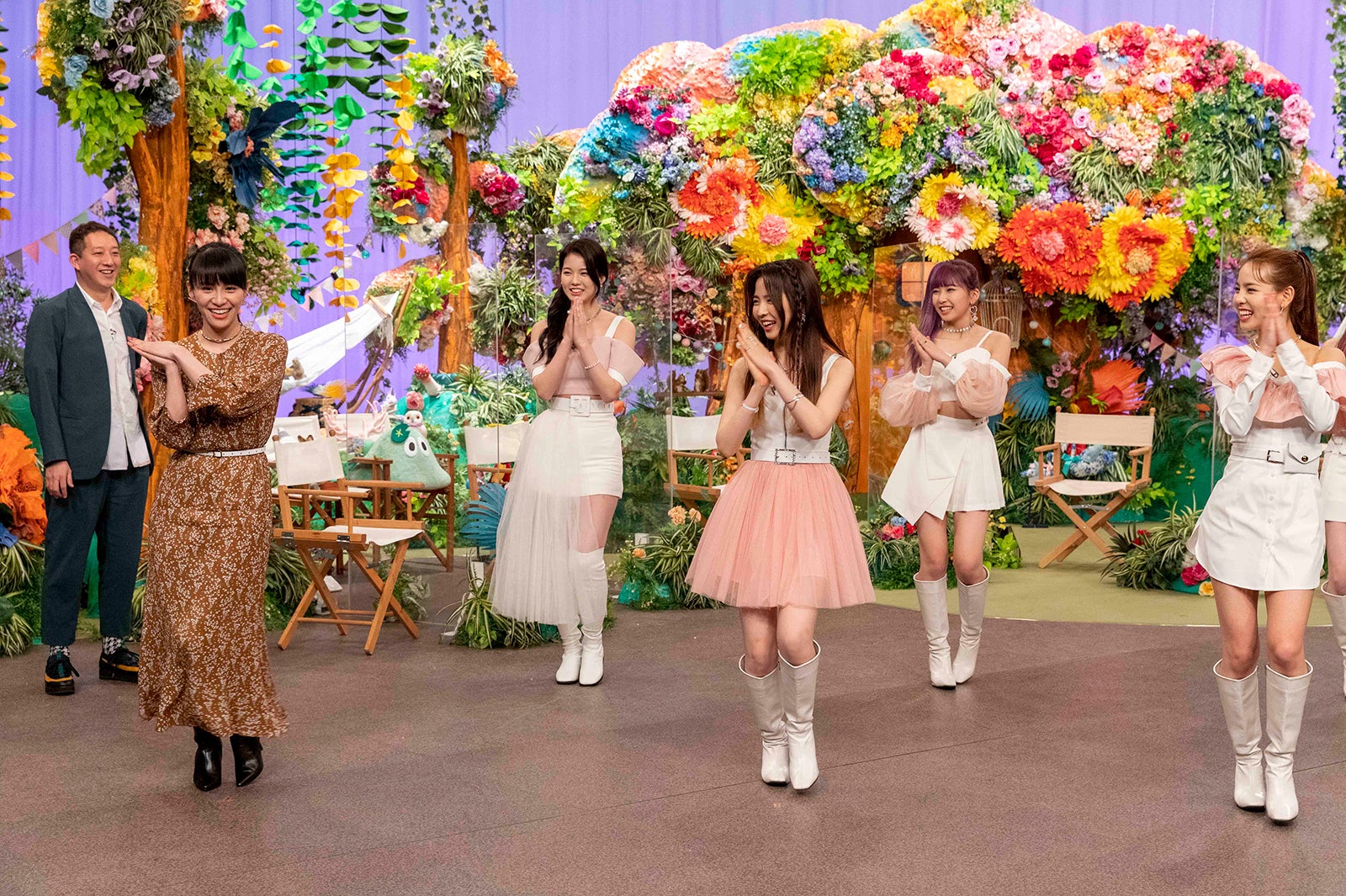 Perfume・あ～ちゃんとNiziUが共演（C）NHK