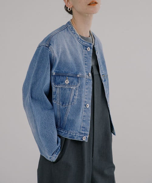 ショートデニムジャケット／URBAN RESEARCH（提供画像）