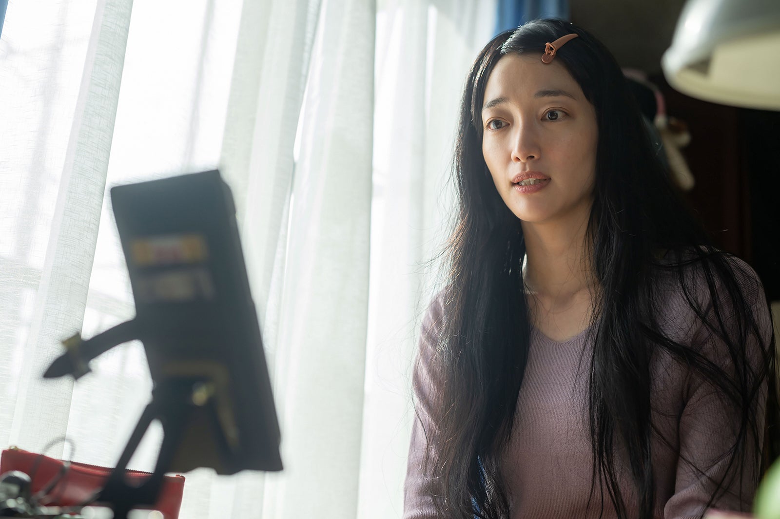 入山法子（C）「明日、私は誰かのカノジョ」製作委員会・MBS