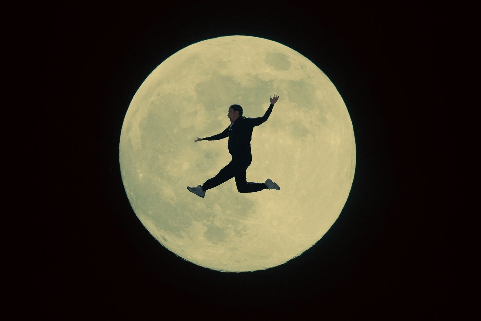 角田晃広「ホットスポット」最終話（C）日本テレビ