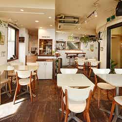 テディーズビガーバーガー鎌倉七里ガ浜店/画像提供:H1GLOBAL