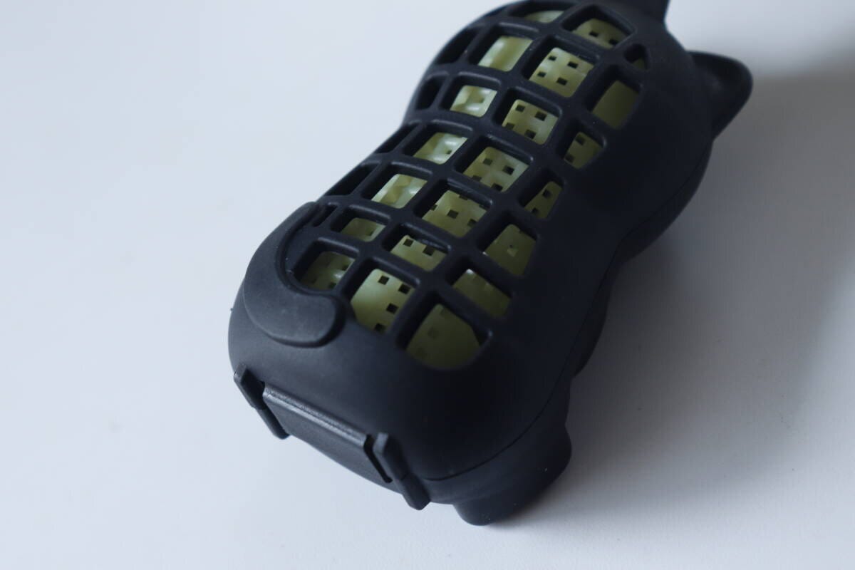 ダイソーのDバルくん虫こないでネット（おでかけ、ねこ型）の背面