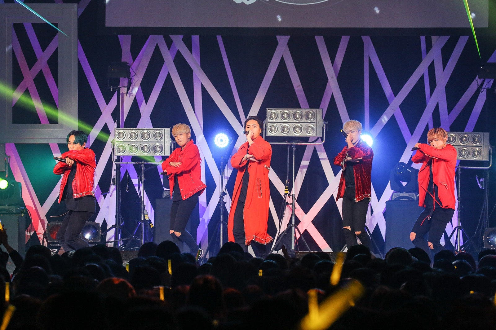 X4（提供写真）