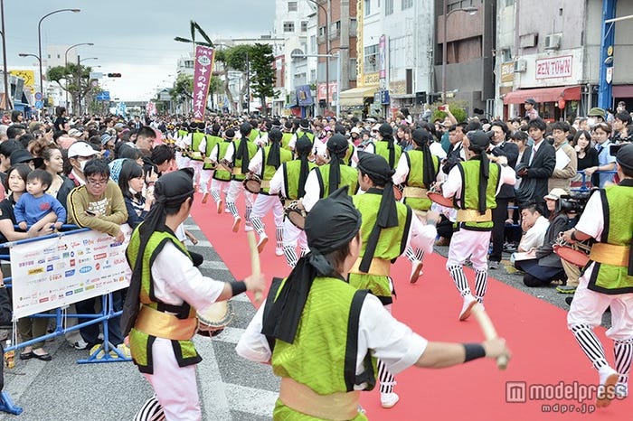 コザゲート通りレッドカーペットの様子