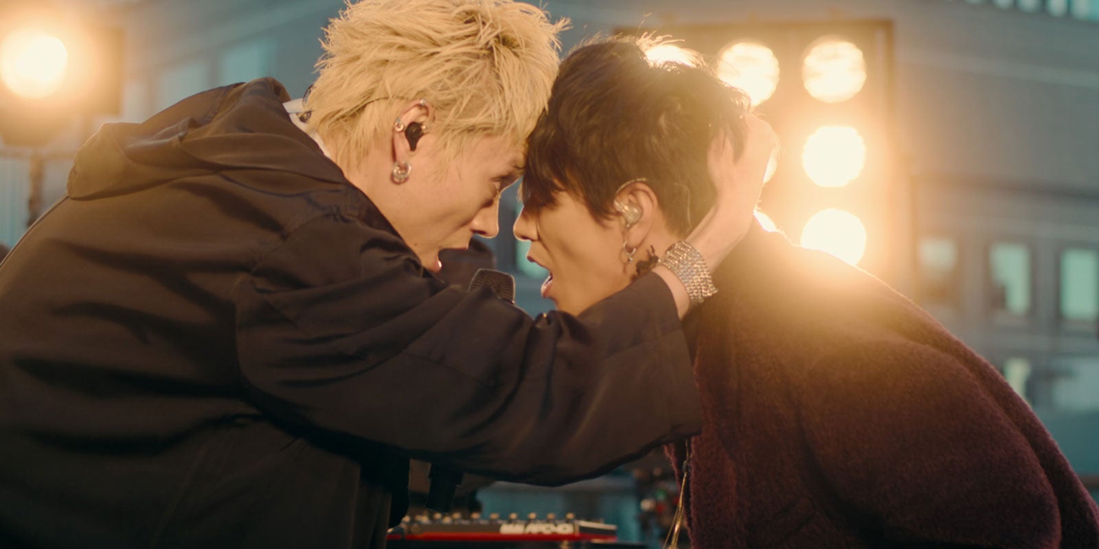 菅田将暉、佐藤健／Netflixシリーズ「グラスハート」 7月31日（木）よりNetflixにて世界独占配信