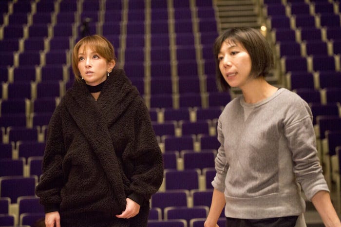 フライングリハーサルの様子(画像提供:avex)