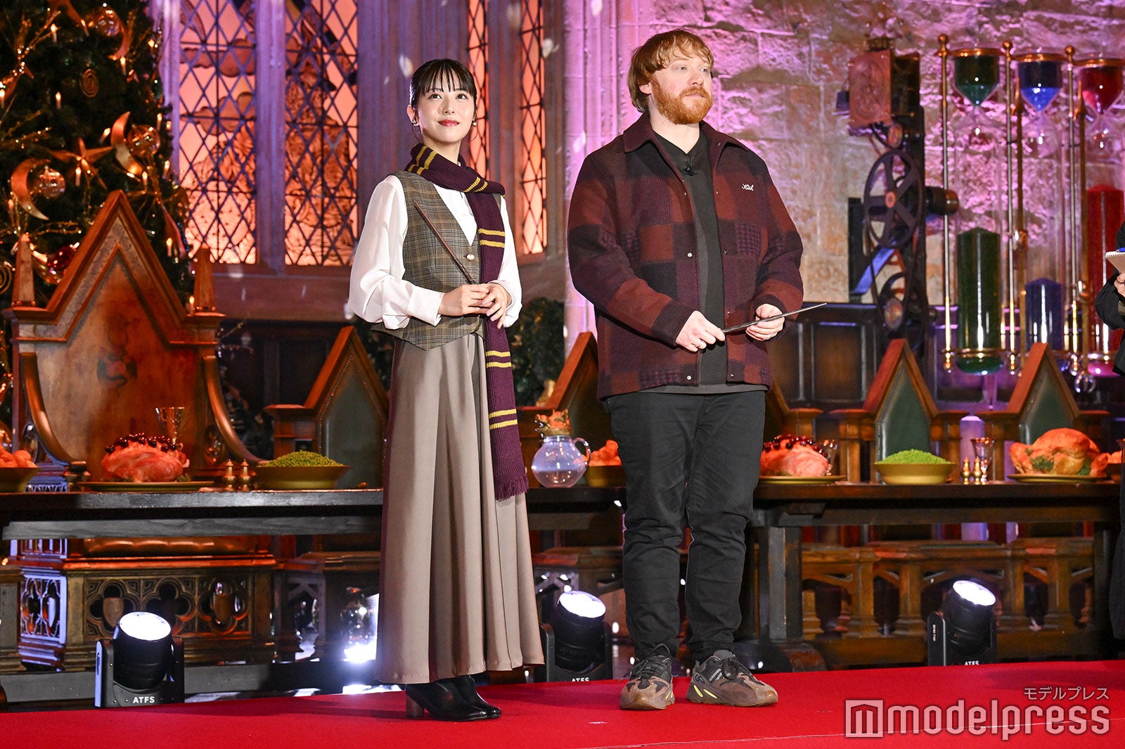 浜辺美波、ルパート・グリント（C）モデルプレス