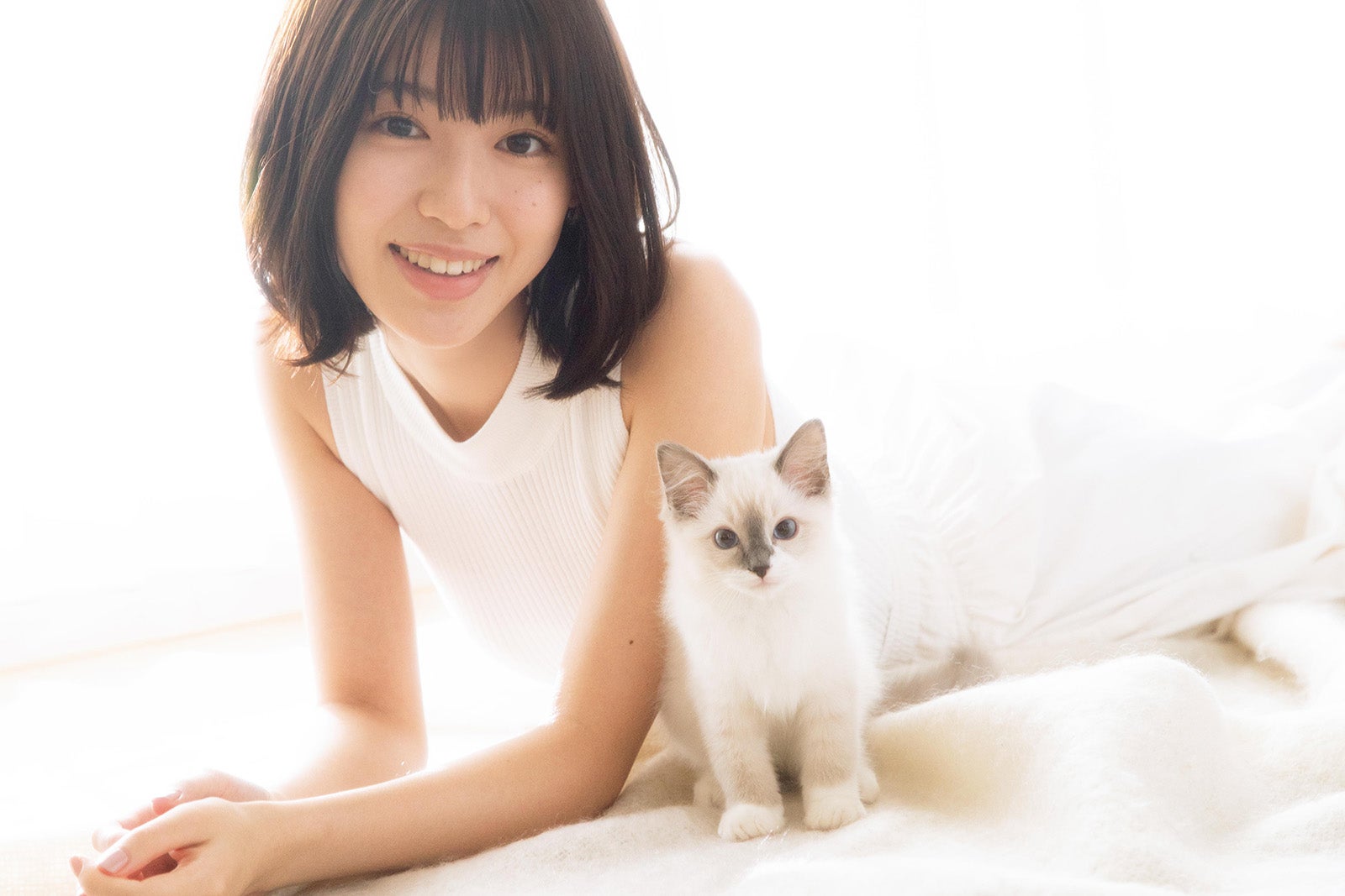 白石聖、“ヒロイン感”あふれる笑顔にキュン