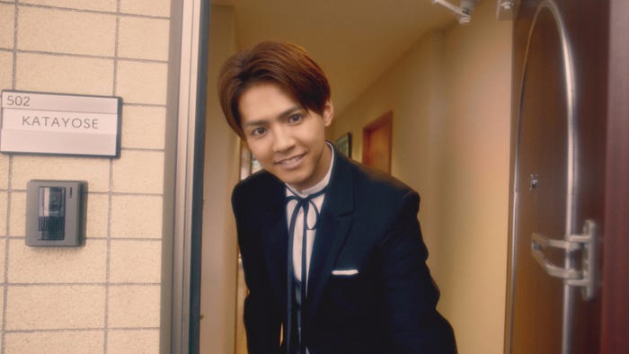 新CM「彼氏が執事に」編より (提供写真)