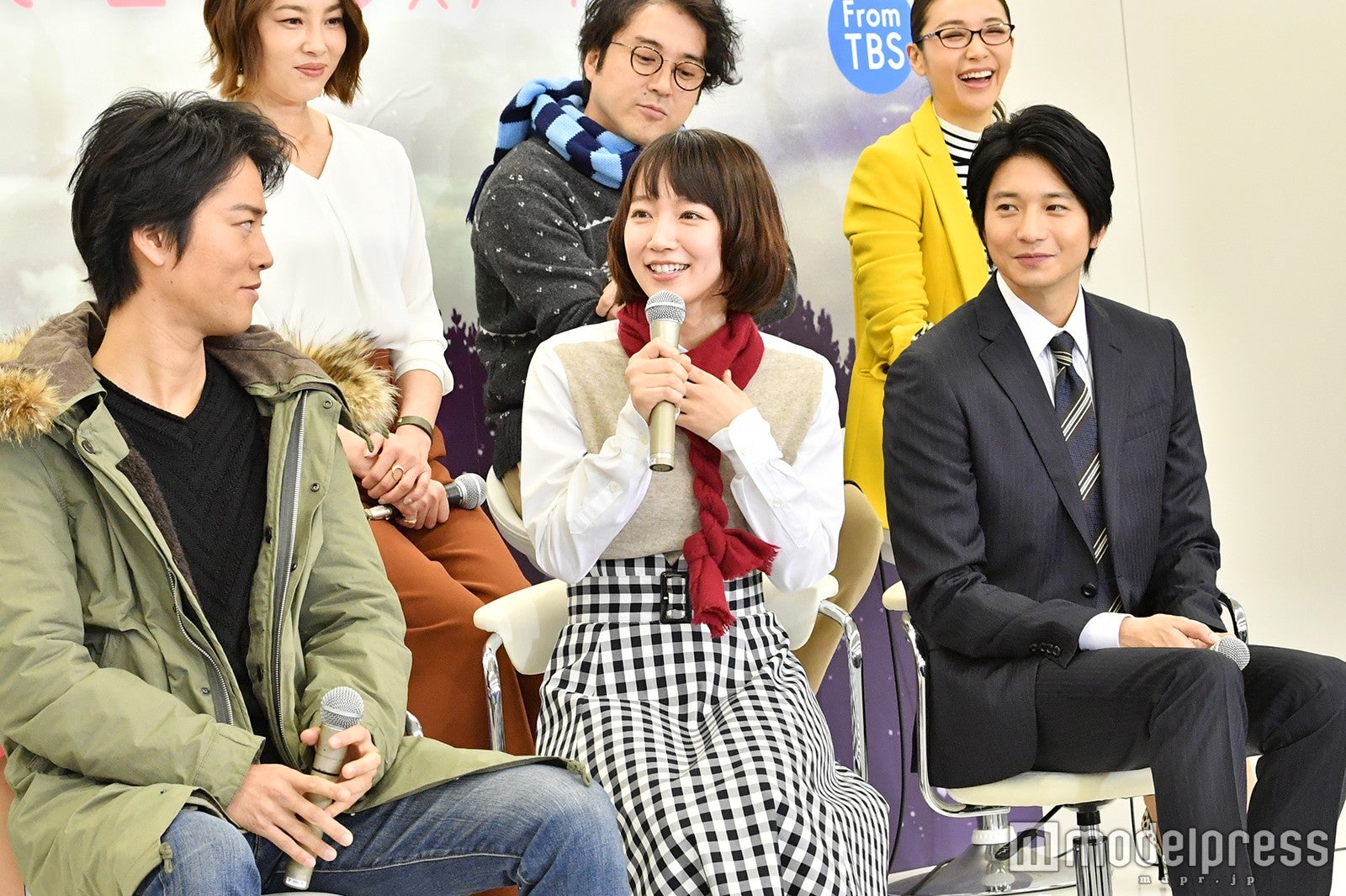 桐谷健太、吉岡里帆、向井理（C）モデルプレス
