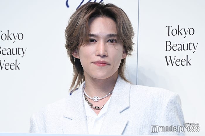 美肌輝く千賀健永(C)モデルプレス