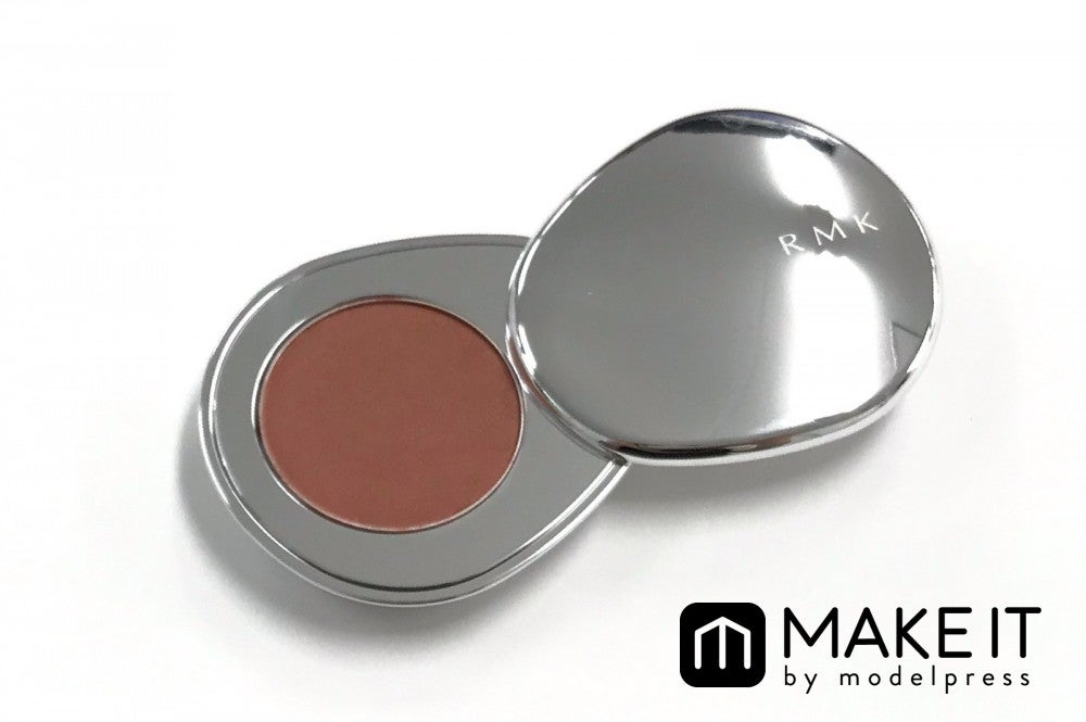 RMK／ストーンブロッサム ブラッシュ／03 レッドクレイ／3,200円（税抜） (C)メイクイット