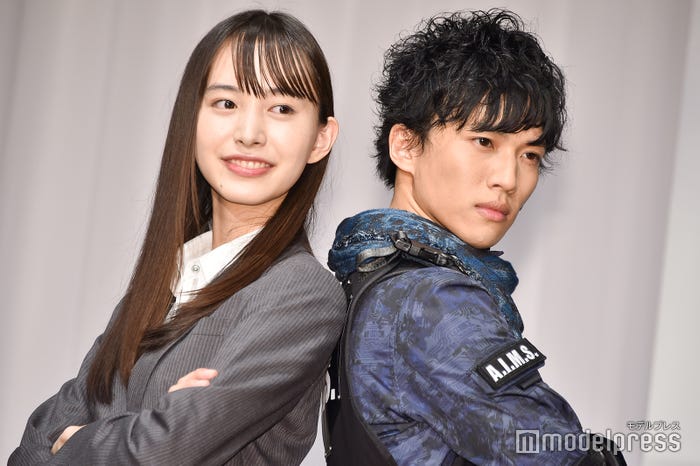 井桁弘恵、岡田龍太郎(C)モデルプレス