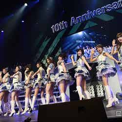 「AKB48リクエストアワーセットリストベスト1035 2015」22日公演より（C）AKS