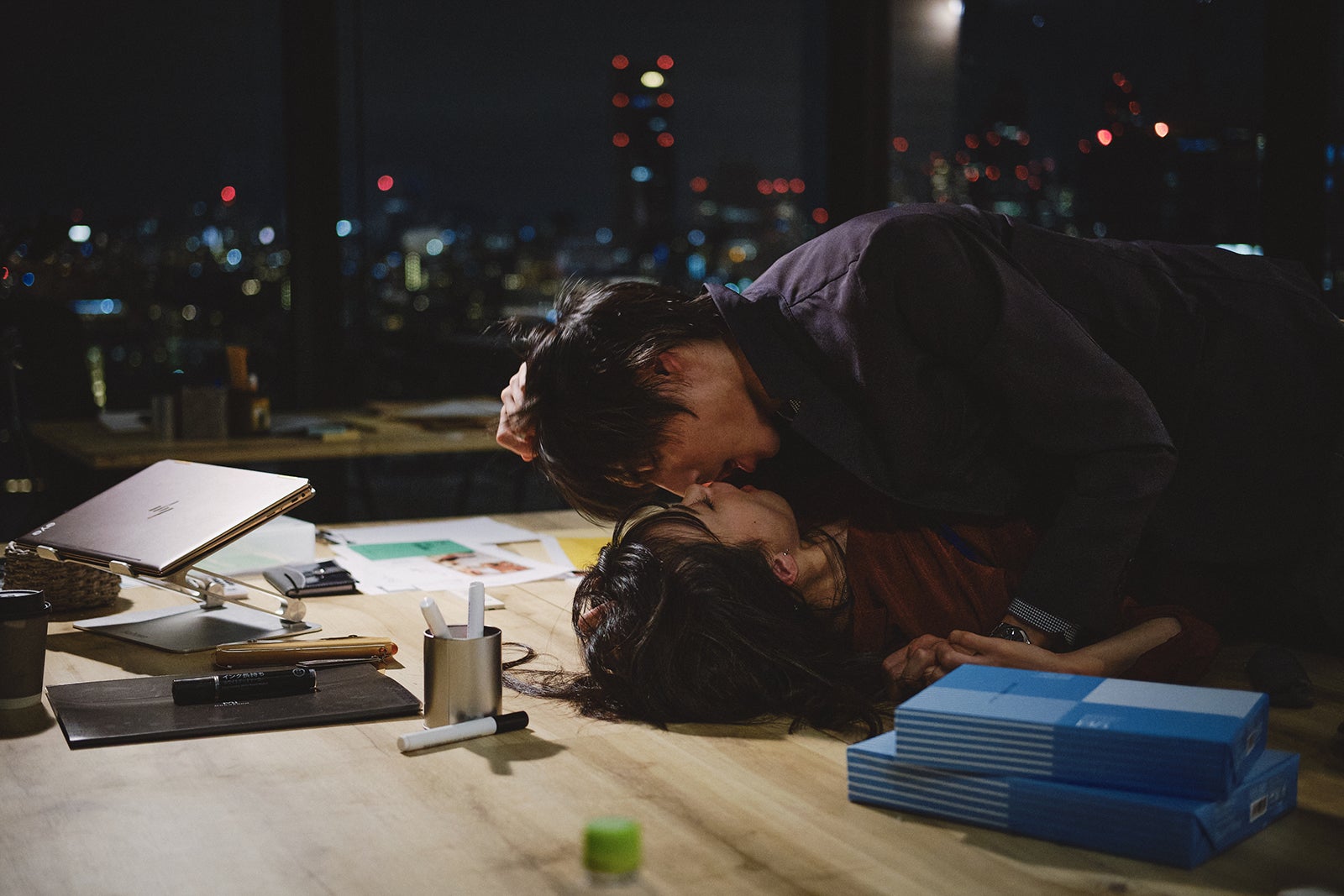 中村加弥乃、永岡拓真「恋愛ドラマな恋がしたい～Kissing the tears away～」第9話（C）AbemaTV, Inc.