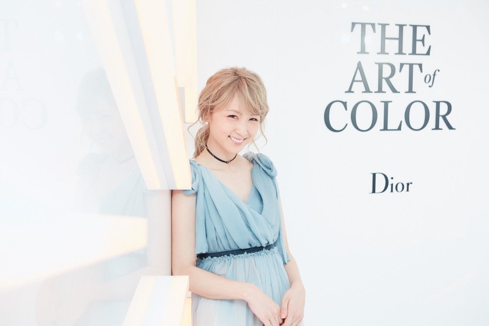 DIOR 手書き絵画 「Around The Wold」（80*80） 在庫限りの特価