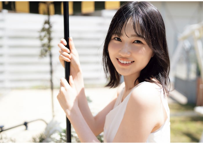 櫻坂46的野美青、夏らしさ全開衣装で爽やかグラビア 選抜入り・自身初の東京ドーム公演も語る