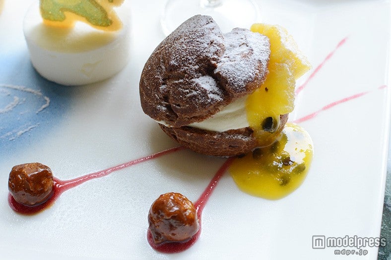 パイナップルのシュークリーム